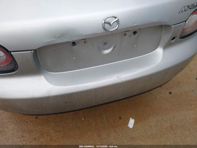 Mazda MX-5 Miata Grand Touring Image 8