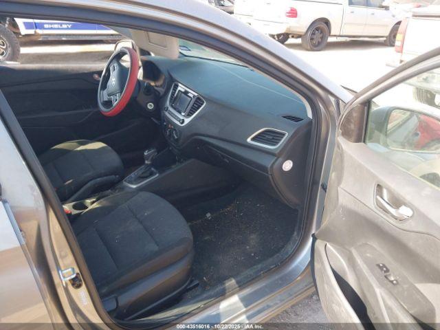 Hyundai ACCENT Se Image 16