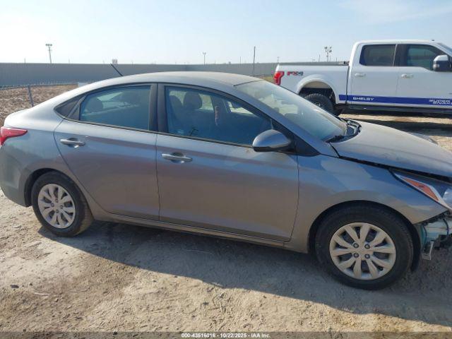Hyundai ACCENT Se Image 8