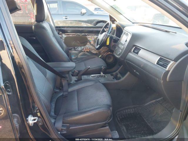 Mitsubishi Outlander Se Image 6