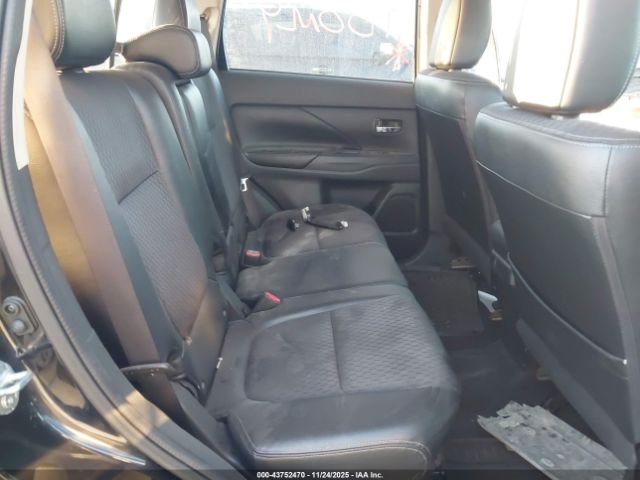 Mitsubishi Outlander Se Image 5