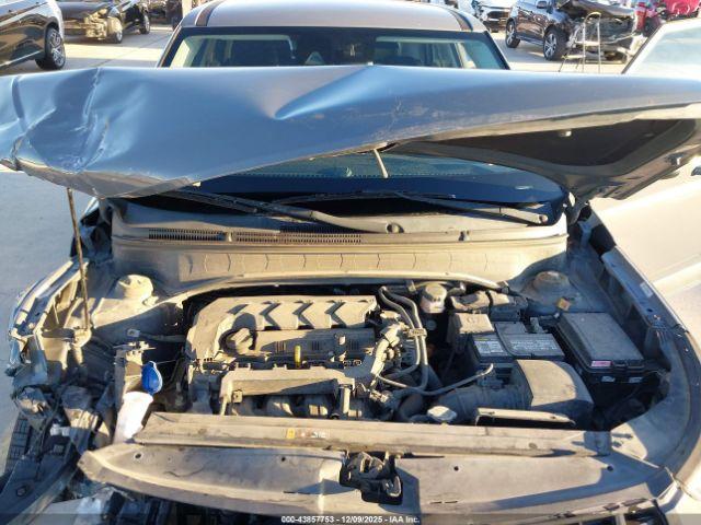 Hyundai VENUE Se Image 9