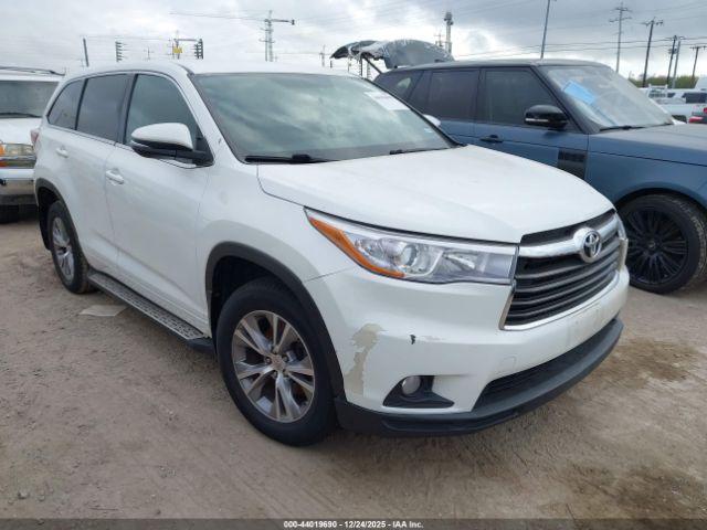  Salvage Toyota Highlander