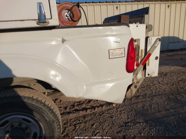 Ford F-250 Xl Image 10