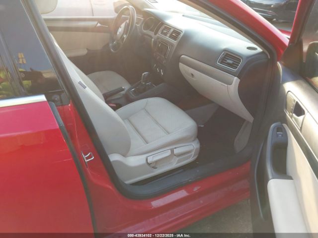 Volkswagen Jetta 1.8t Se Image 3