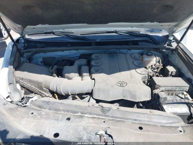 Toyota 4Runner Sr5 Premium Image 10