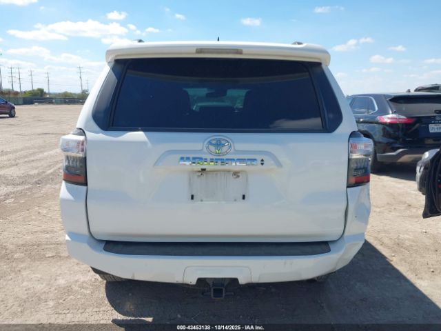 Toyota 4Runner Sr5 Premium Image 17