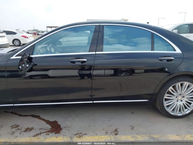 Mercedes-Benz S-Class Image 3