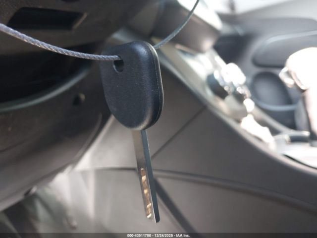 Chevrolet Sonic Lt Auto Image 10