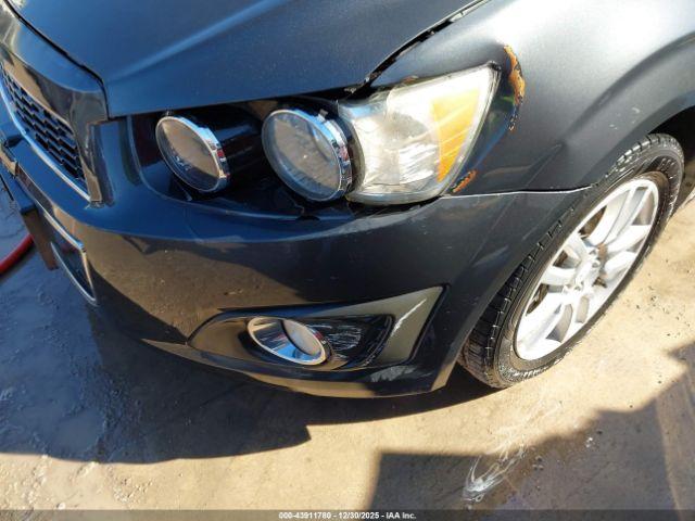 Chevrolet Sonic Lt Auto Image 7