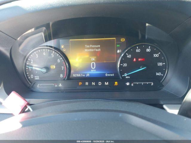 Ford Explorer Xlt Image 7