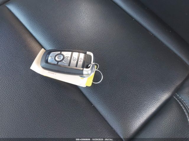 Ford Explorer Xlt Image 15