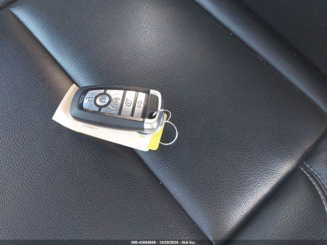 Ford Explorer Xlt Image 15