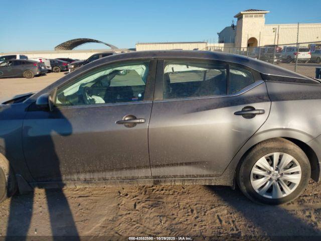 Nissan Sentra S Xtronic Cvt Image 16