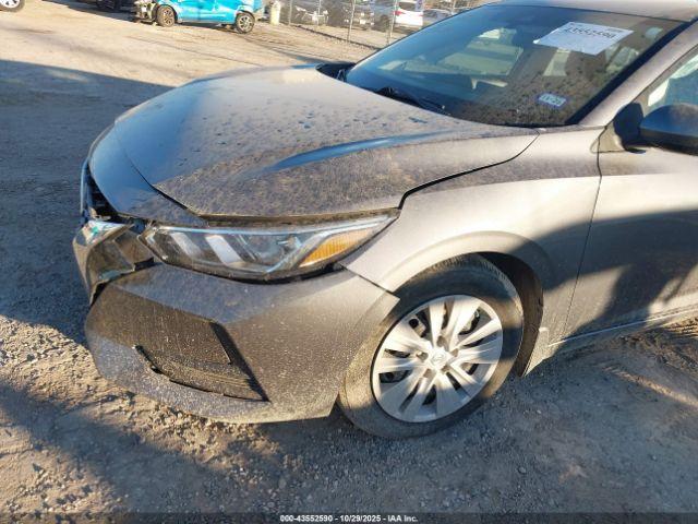 Nissan Sentra S Xtronic Cvt Image 4