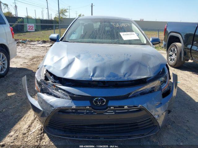 Toyota Corolla Le Image 12