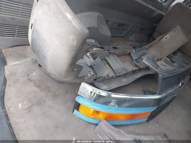 Chevrolet Express Image 7