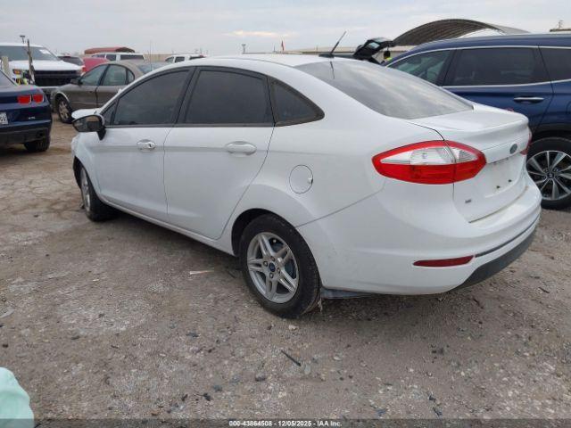 Ford Fiesta Se Image 11