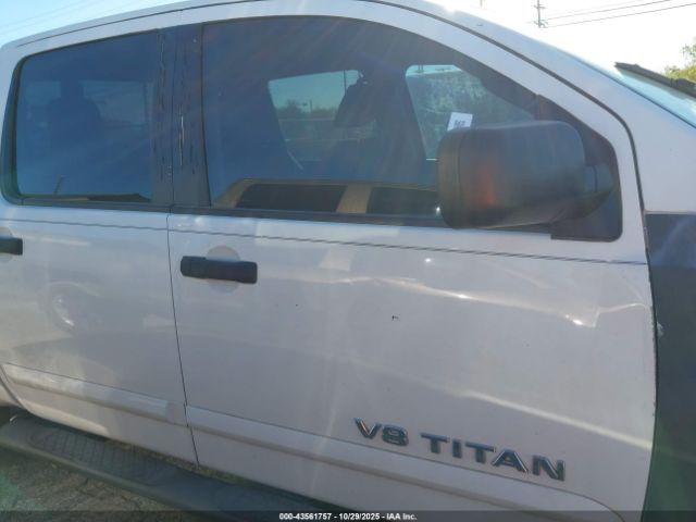 Nissan Titan Sv Image 10