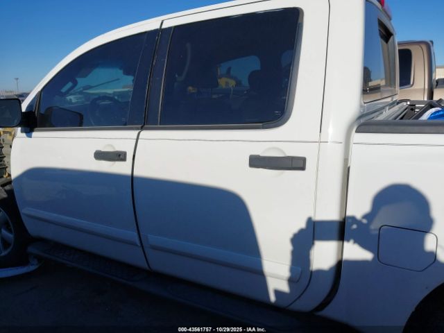 Nissan Titan Sv Image 12