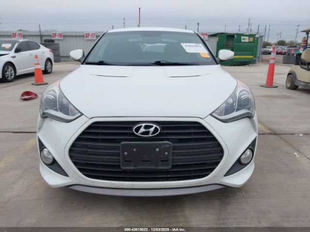 Hyundai VELOSTER Turbo Image 13