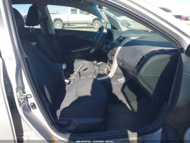 Toyota Corolla S Image 12