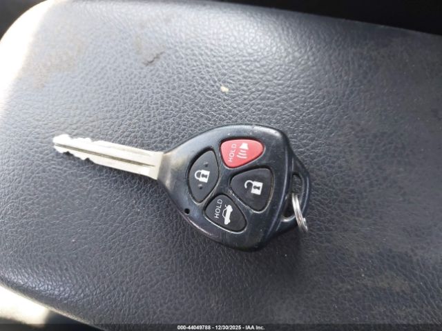 Toyota Corolla S Image 8