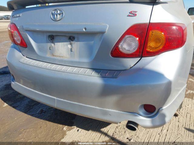 Toyota Corolla S Image 9