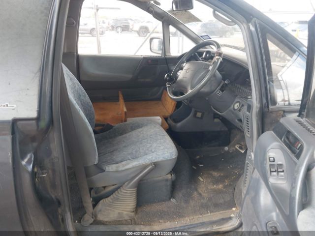 Toyota Previa Image 7