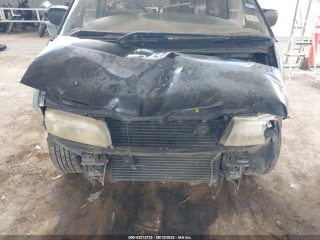 Toyota Previa Image 6