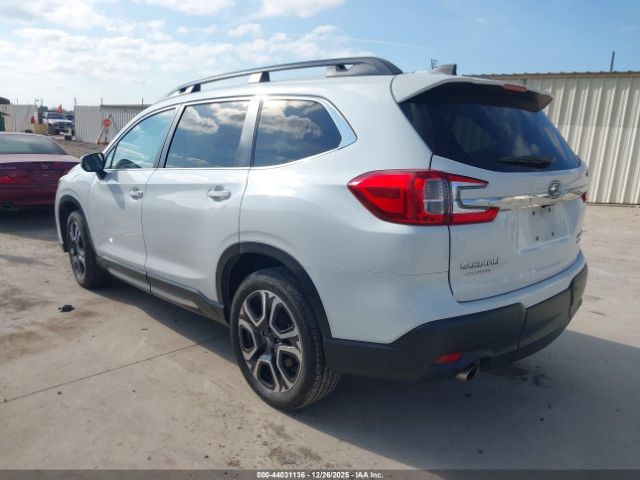 Subaru Ascent Limited 7-passenger Image 3