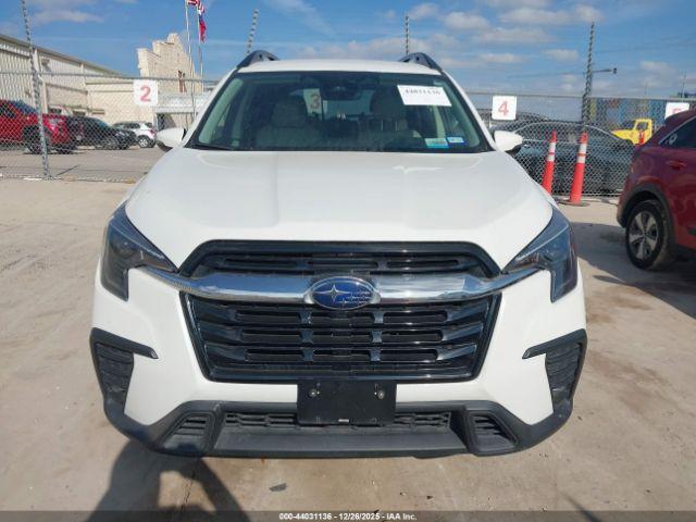 Subaru Ascent Limited 7-passenger Image 12