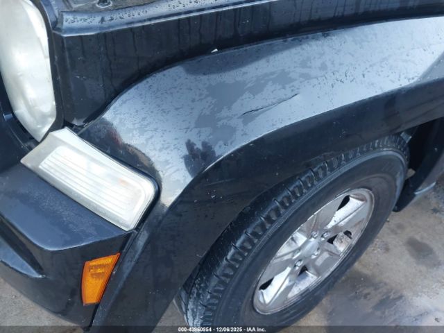 Jeep Liberty Sport Image 7