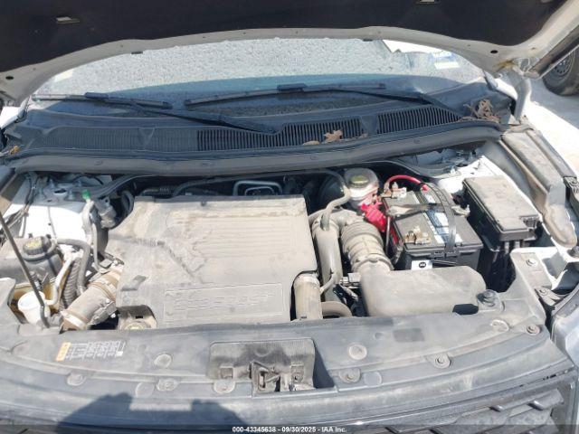 Ford Explorer Sport Image 16