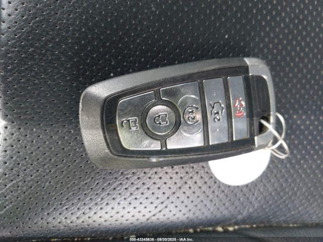 Ford Explorer Sport Image 7