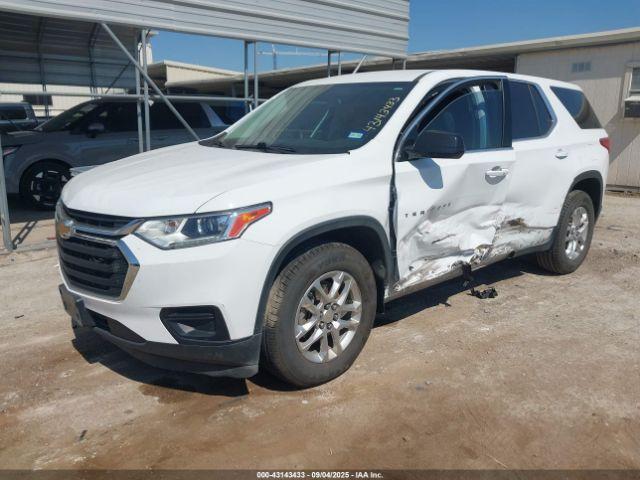 Chevrolet Traverse Ls Image 3