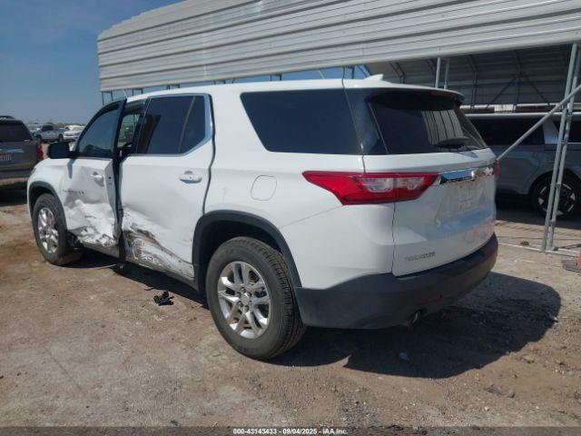 Chevrolet Traverse Ls Image 4