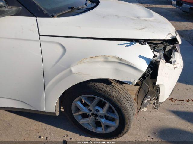 Kia Soul Lx Image 14