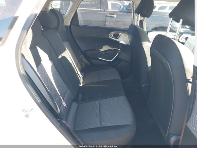 Kia Soul Lx Image 16