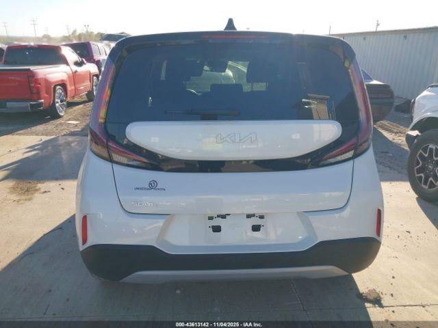 Kia Soul Lx Image 13