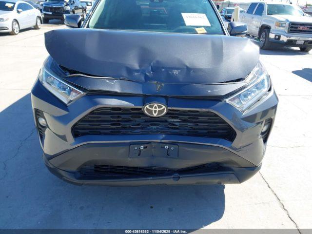 Toyota RAV4 Xle Image 17