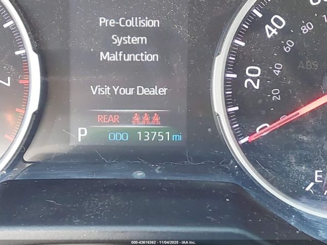 Toyota RAV4 Xle Image 11