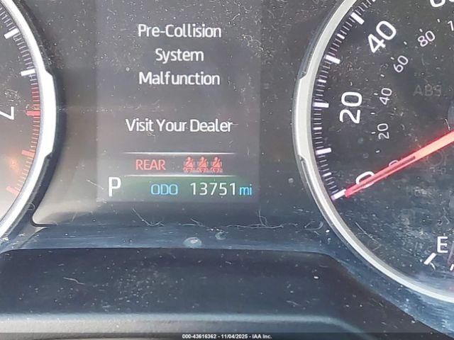 Toyota RAV4 Xle Image 11