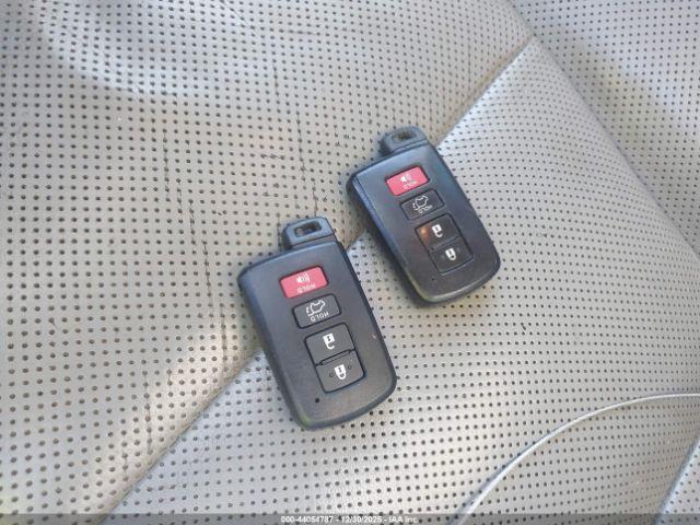 Toyota Highlander Limited Image 10