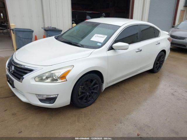 Nissan Altima 2.5 S Image 7