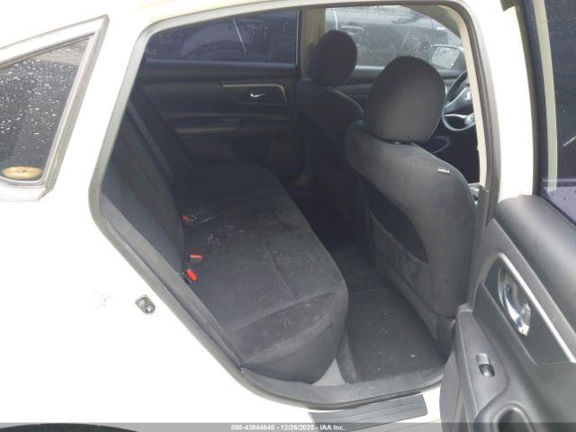 Nissan Altima 2.5 S Image 11