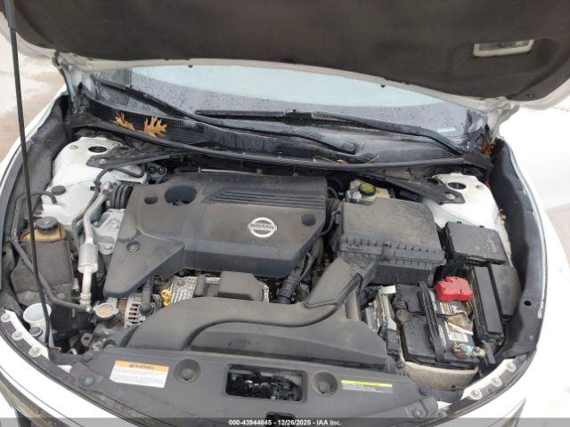 Nissan Altima 2.5 S Image 2