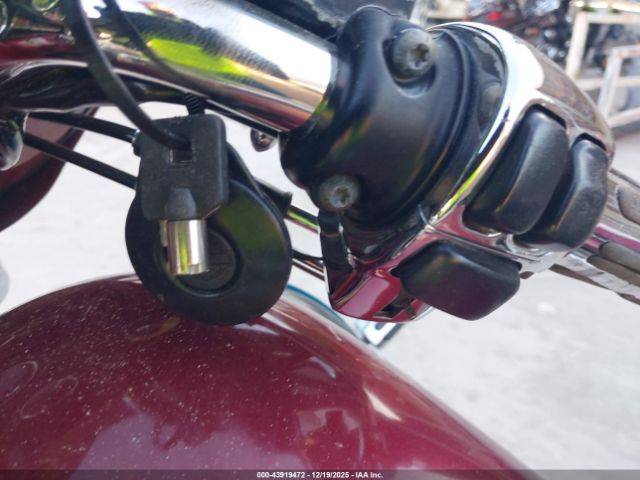 Harley-Davidson Flhtci Image 7