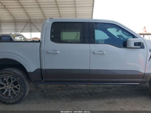 Ford F-150 King Ranch Image 16