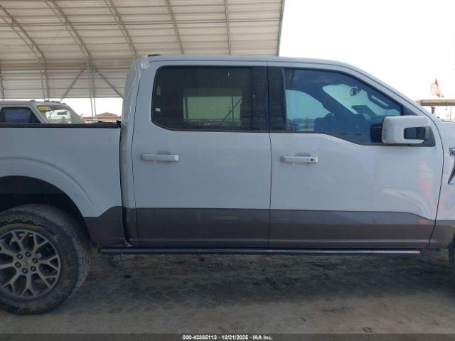 Ford F-150 King Ranch Image 16